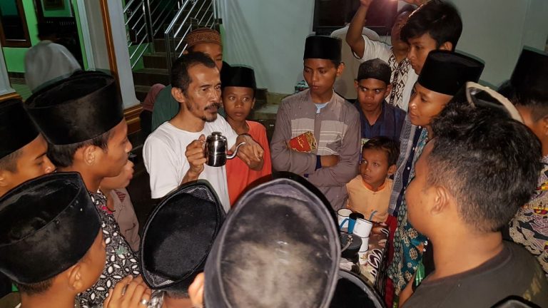 Marani Ngopi Cirebon Ajak Tadarus Kopi Bareng Santri