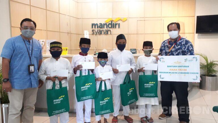 PPPA Daarul Qur’an Cirebon dan Bank Syariah Mandiri Salurkan Bantuan untuk Santri Yatim⁣