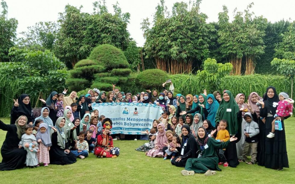 Seru dan Edukatif, Komunitas Cirebon Babywearers Gelar Halal Bihalal Dan Talkshow