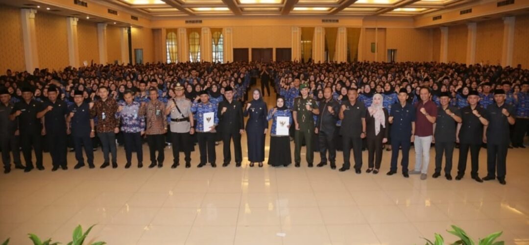 Bupati Cirebon Lantik 3.868 PPPK Formasi Tahun 2023, Terbanyak dari Tenaga Kesehatan dan Guru