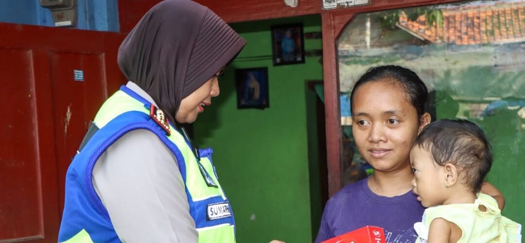 Tekan Angka Stunting, Polresta Cirebon Berikan Bantuan Makanan Bergizi