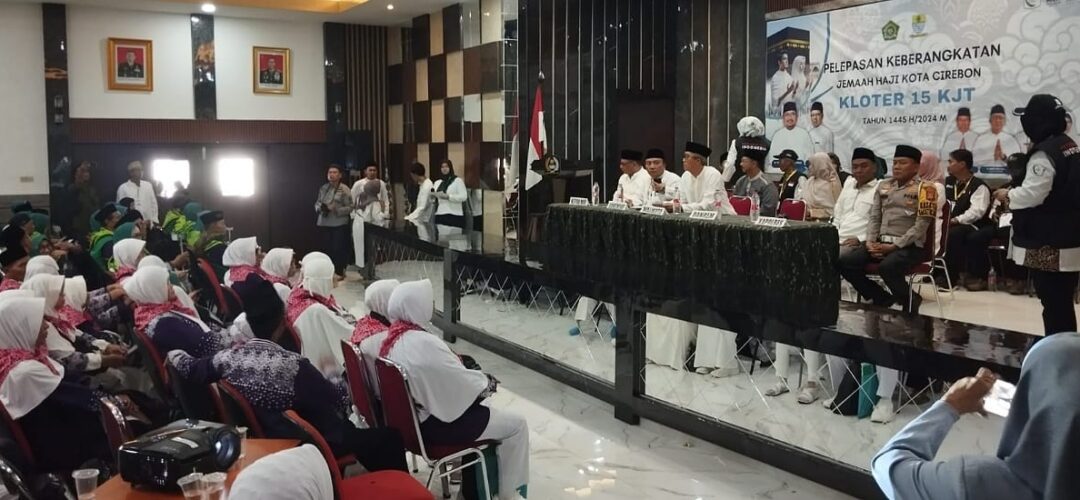 Calon Jamaah Haji Kota Cirebon Diberangkatkan, Termuda 19 tahun dan Tertua 83 tahun
